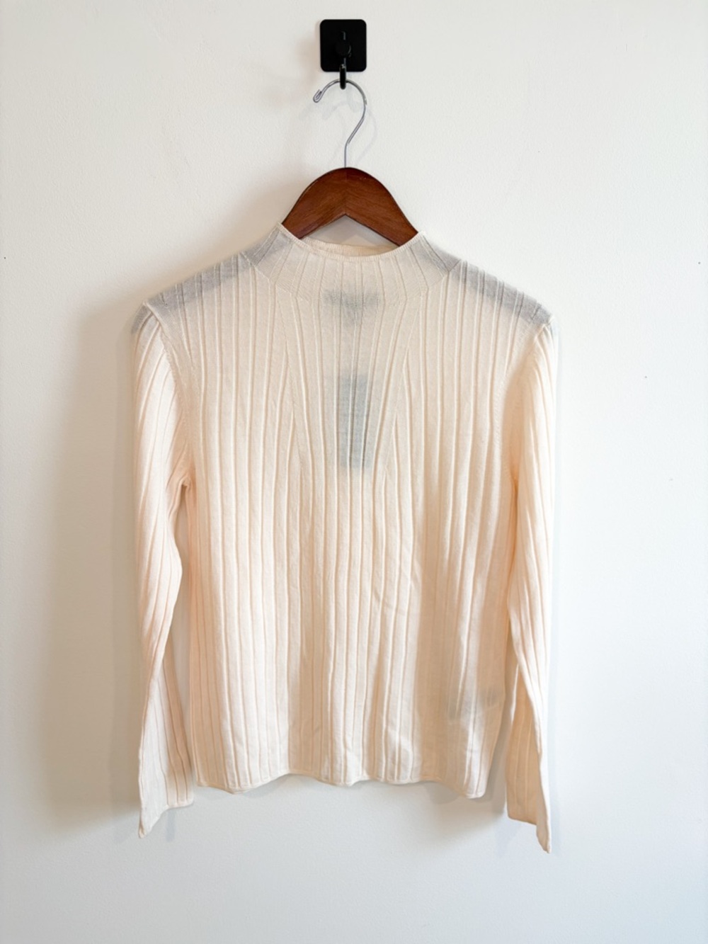 Banana Republic Merino Wool Ribbed Mock Neck Top in Cream Size Medium NWT